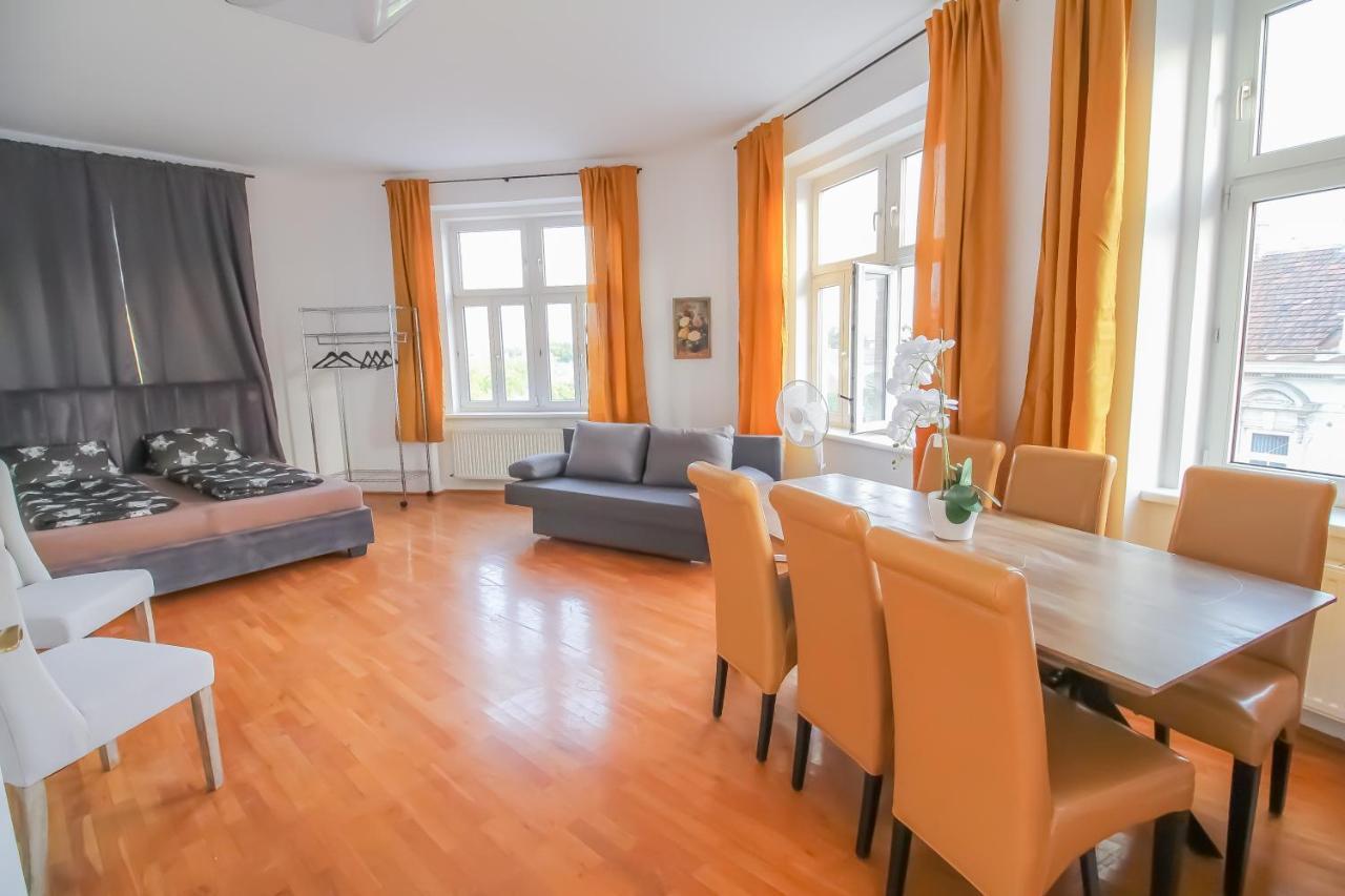 Family 3 Bedroom Apartment Lv7 Vienna Exterior photo