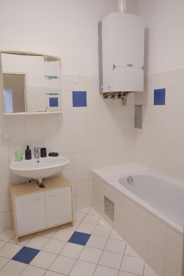 Family 3 Bedroom Apartment Lv7 Vienna Exterior photo