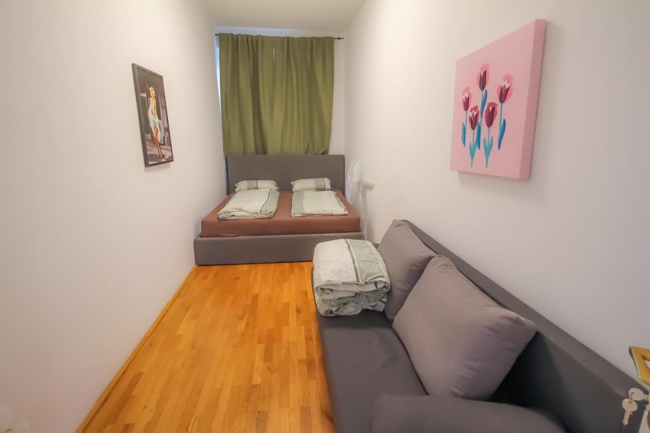 Family 3 Bedroom Apartment Lv7 Vienna Exterior photo