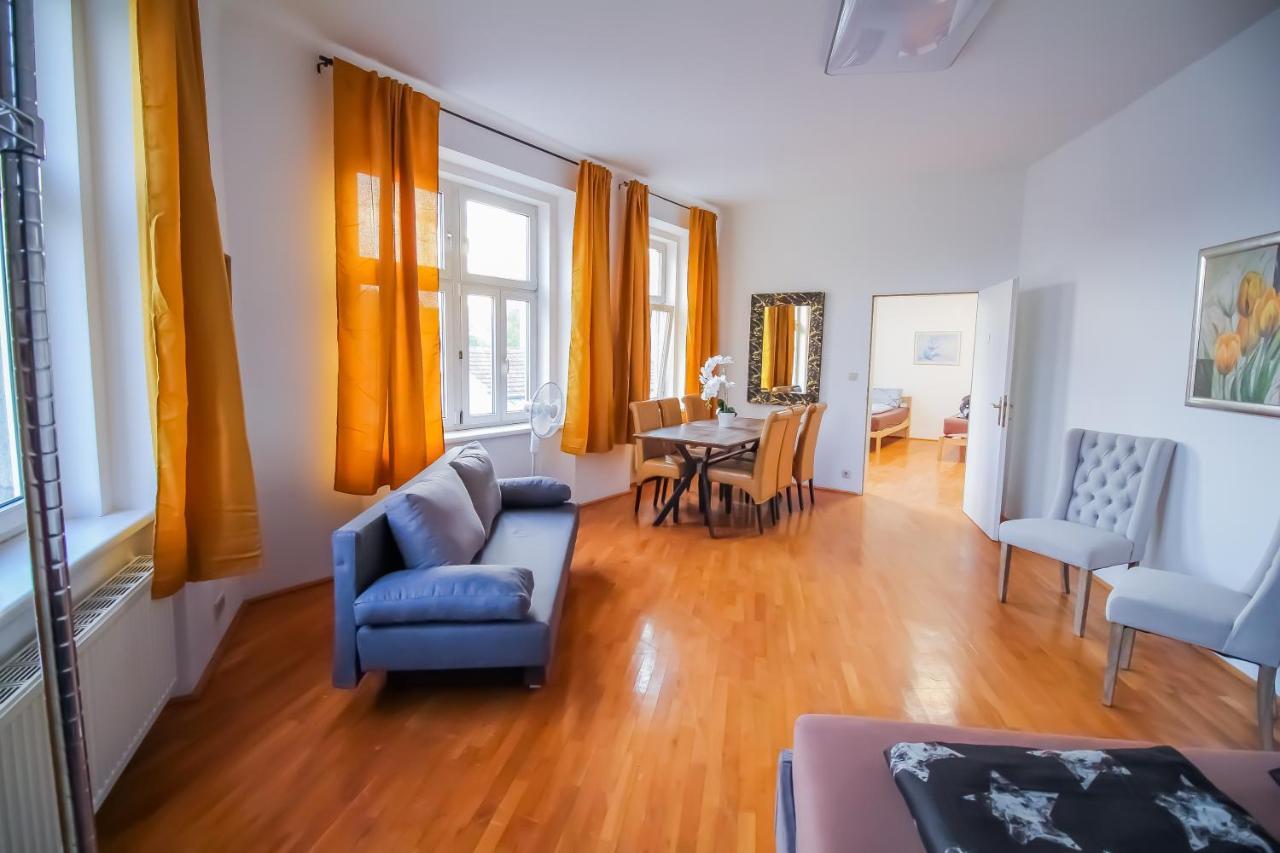Family 3 Bedroom Apartment Lv7 Vienna Exterior photo