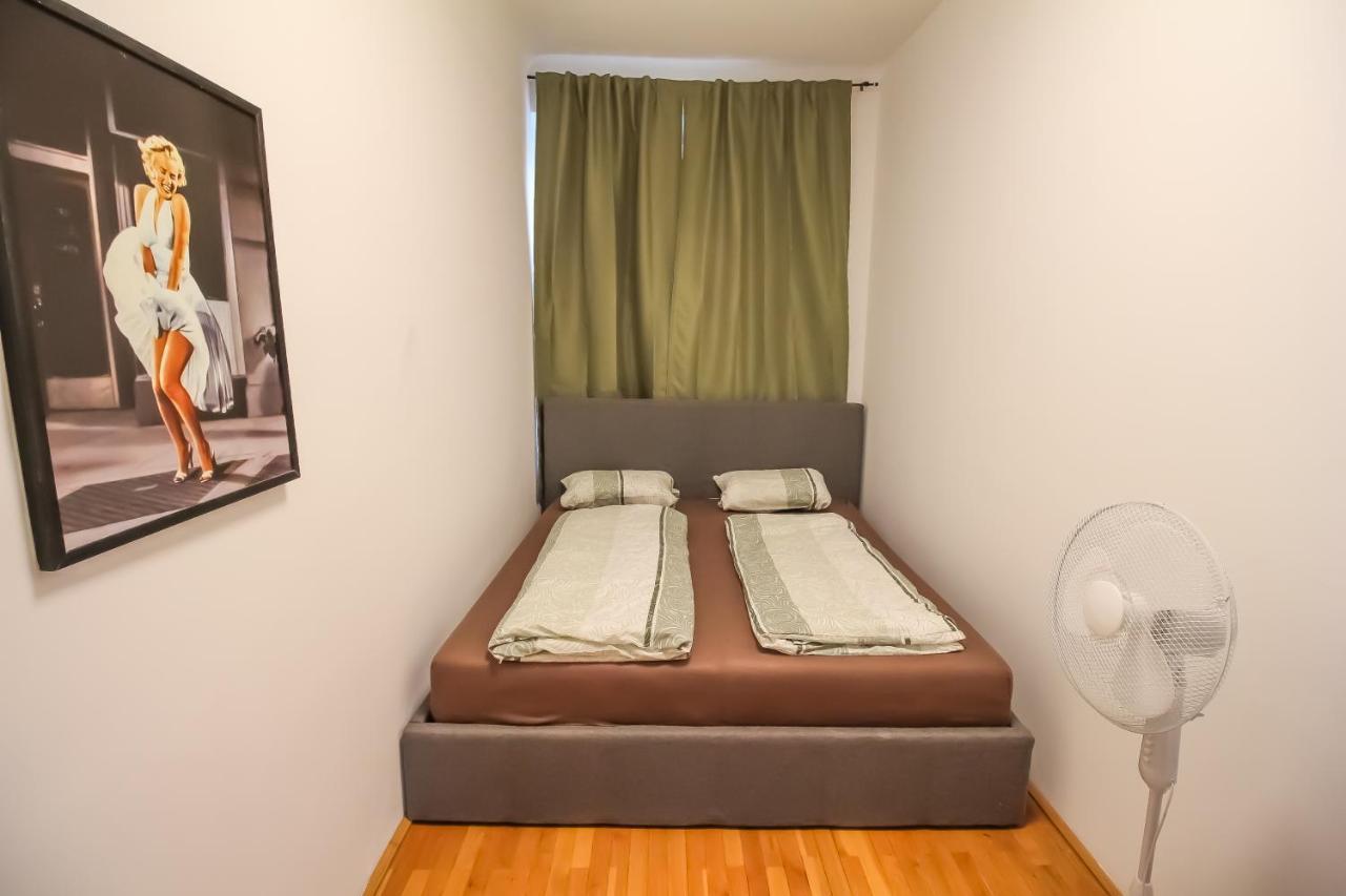Family 3 Bedroom Apartment Lv7 Vienna Exterior photo